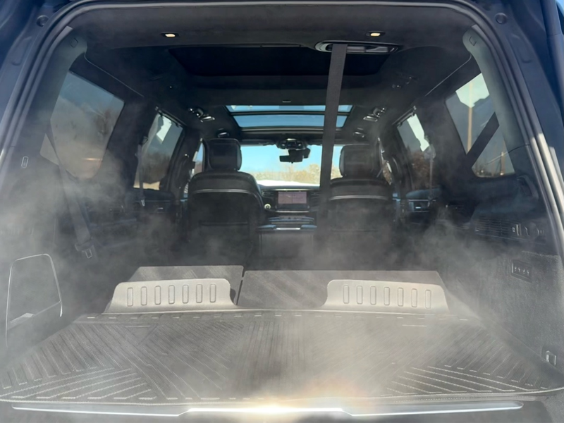 2023 Jeep Grand Wagoneer - Gallery image 44