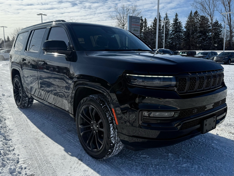 2023 Jeep Grand Wagoneer - Gallery image 3