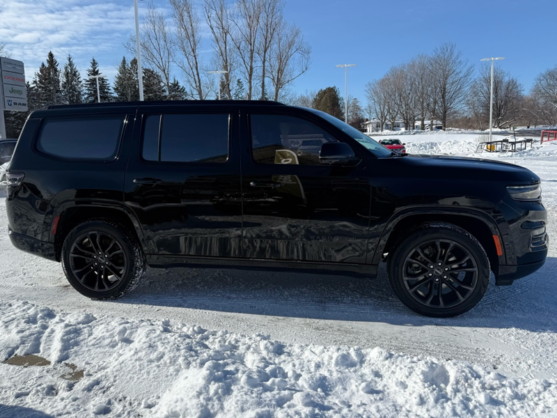 2023 Jeep Grand Wagoneer - Gallery image 4