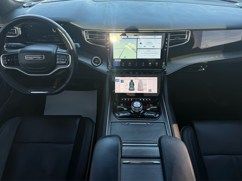 2023 Jeep Grand Wagoneer - Gallery image 14