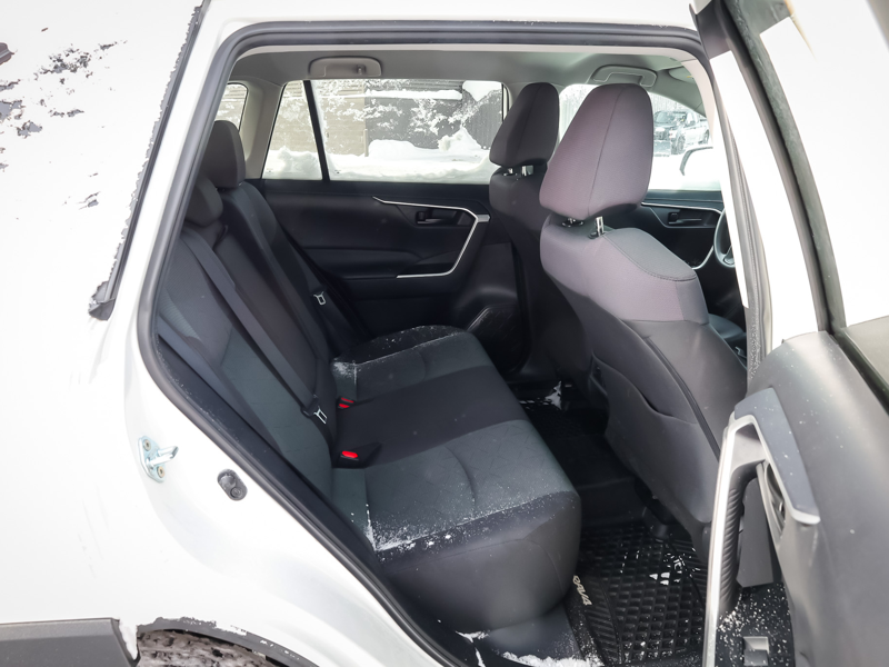 2024 Toyota RAV4 - Gallery image 11