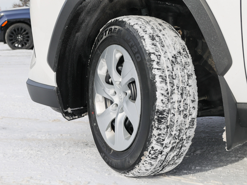 2024 Toyota RAV4 - Gallery image 6