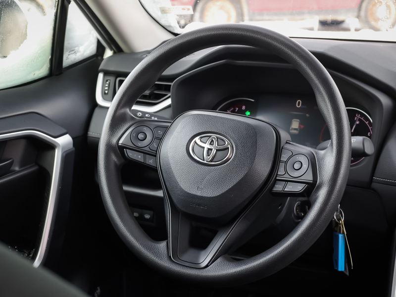 2024 Toyota RAV4 - Gallery image 13