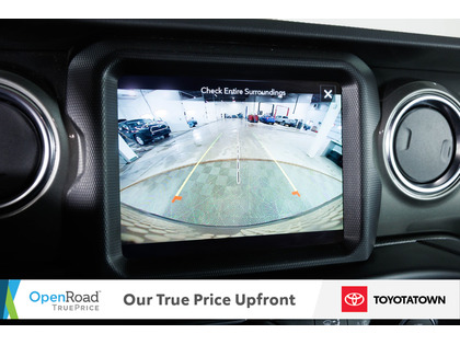 used 2021 Jeep Wrangler Unlimited car, priced at $33,998