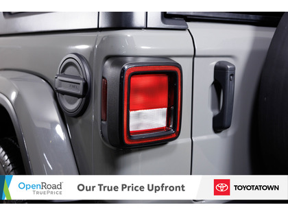 used 2021 Jeep Wrangler Unlimited car, priced at $33,998