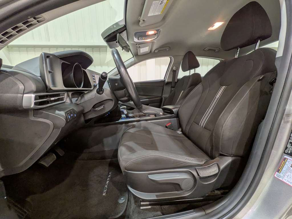 Hyundai Elantra 2023