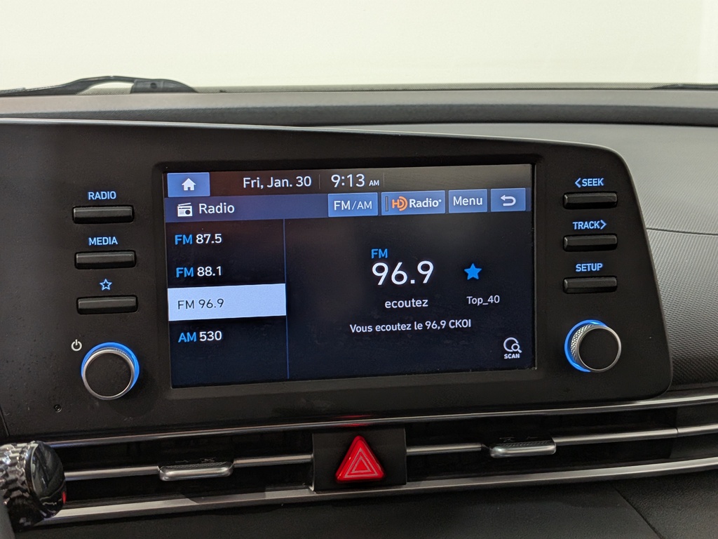 Hyundai Elantra 2023