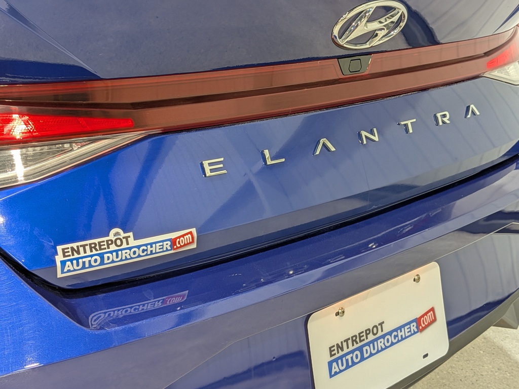 Hyundai Elantra 2023