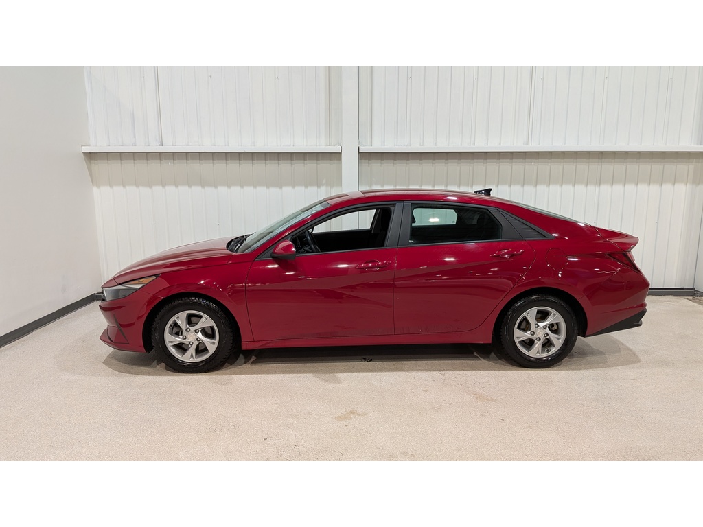 Hyundai Elantra 2022