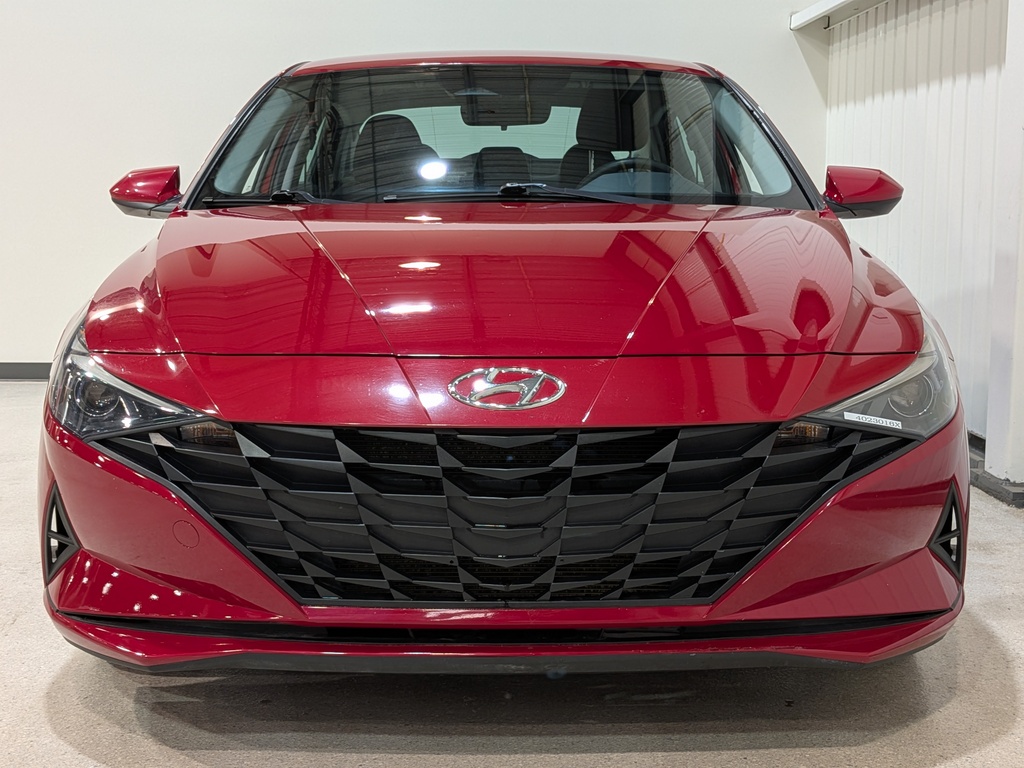 Hyundai Elantra 2022