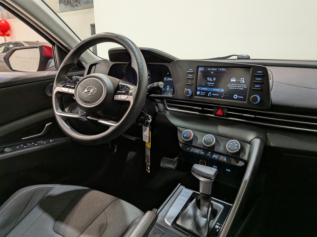 Hyundai Elantra 2022