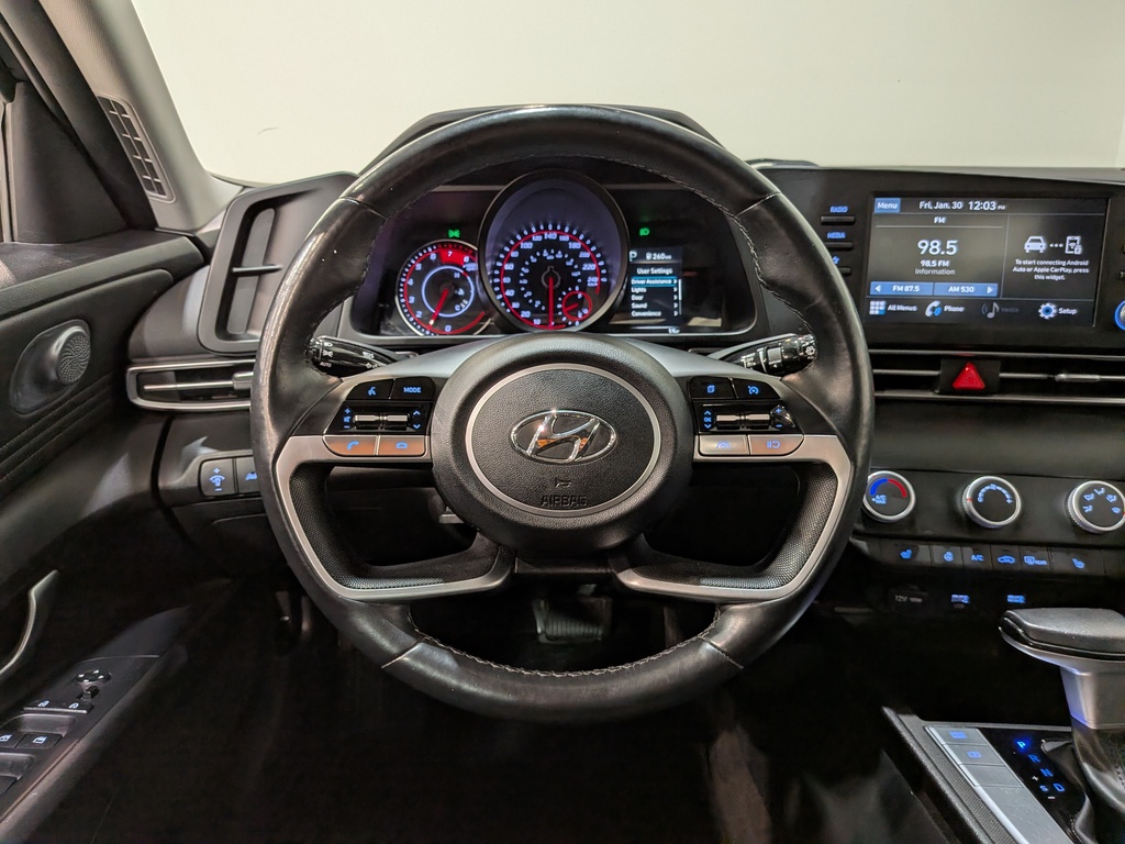Hyundai Elantra 2023