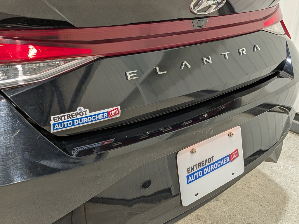 Hyundai Elantra 2023