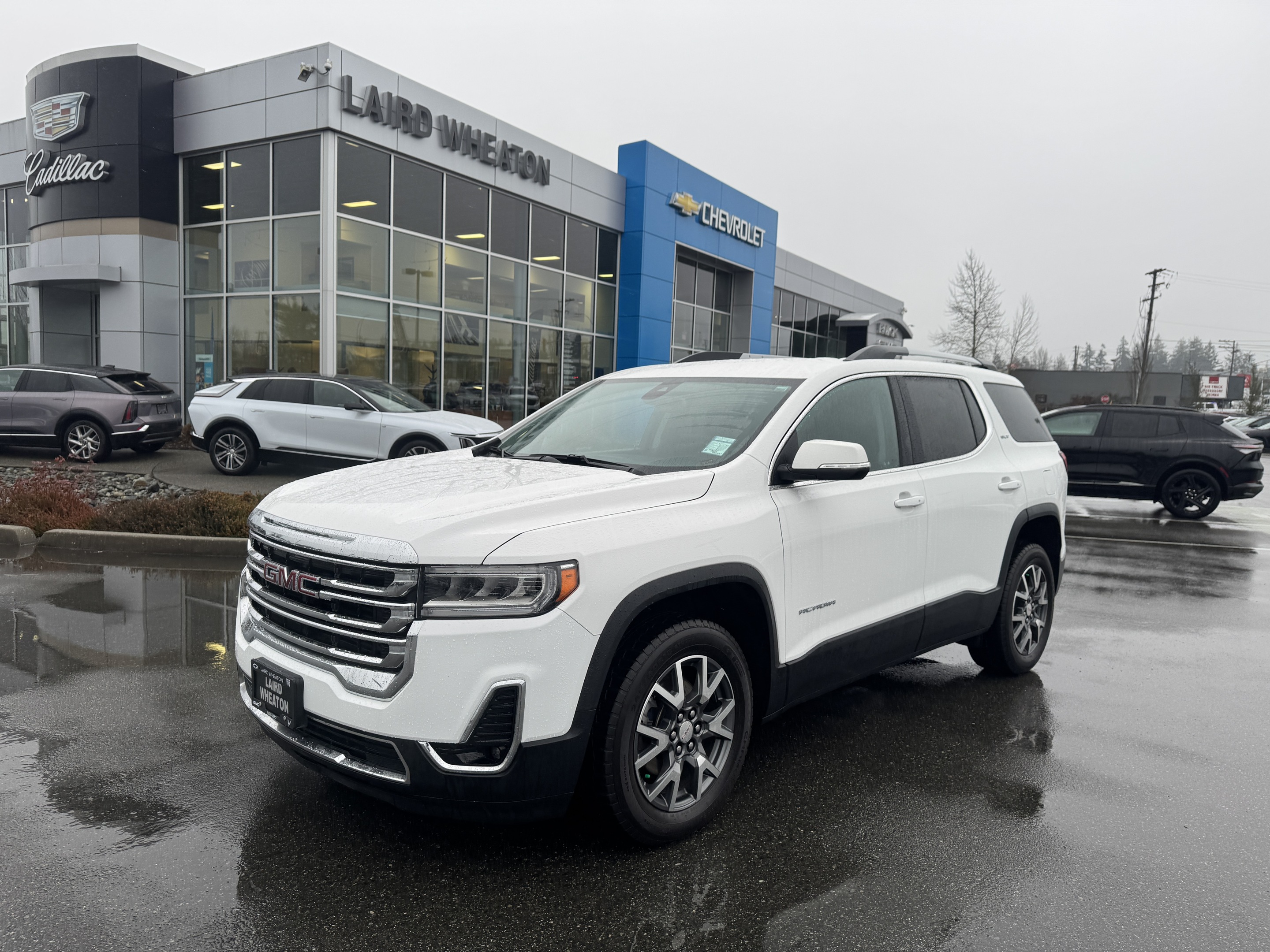 2023 GMC Acadia AWD SLT