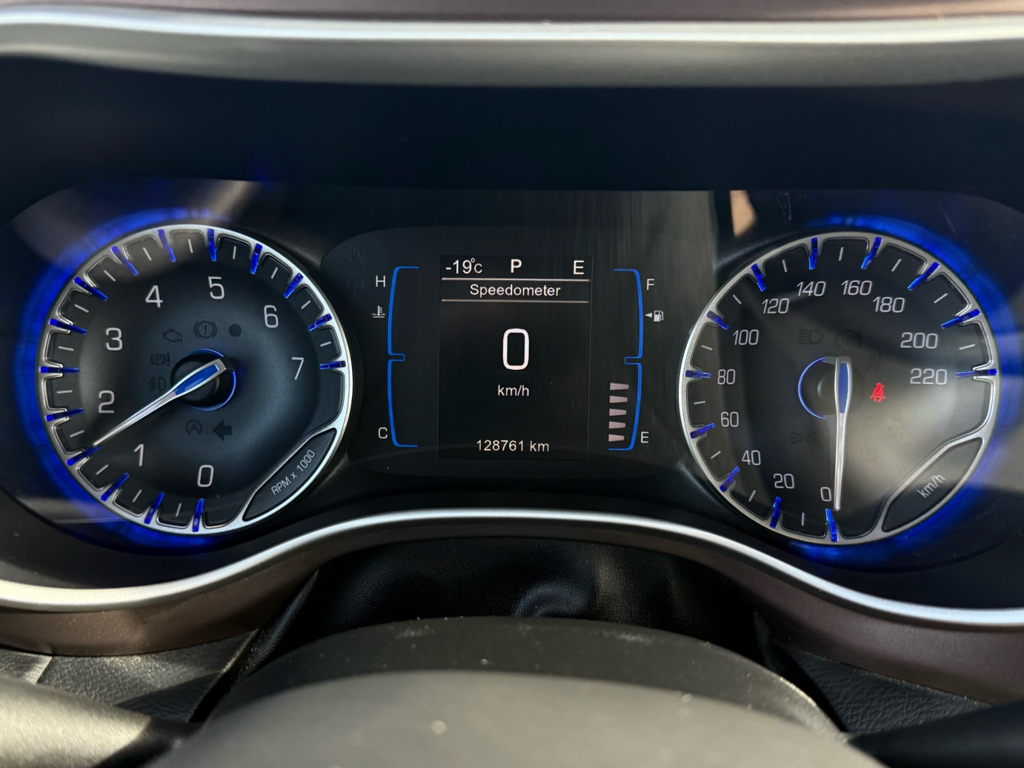 2017 Chrysler Pacifica - Gallery image 17