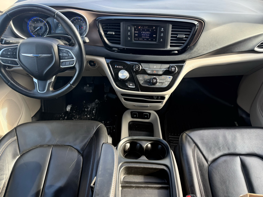 2017 Chrysler Pacifica - Gallery image 13
