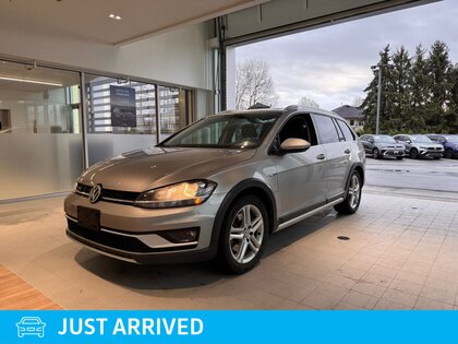 used 2018 Volkswagen Golf Alltrack car, priced at $25,399