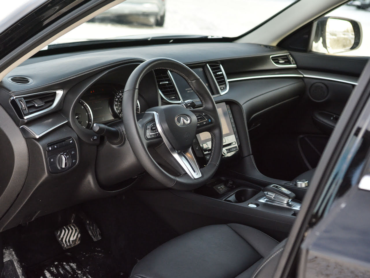 2024 INFINITI QX50 - Gallery image 7