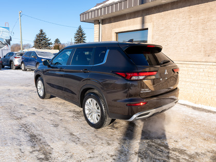 used 2024 Mitsubishi Outlander car, priced at $32,989