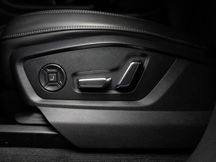 used 2025 Audi SQ7 car, priced at $107,900