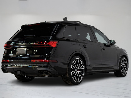 used 2025 Audi SQ7 car, priced at $107,900
