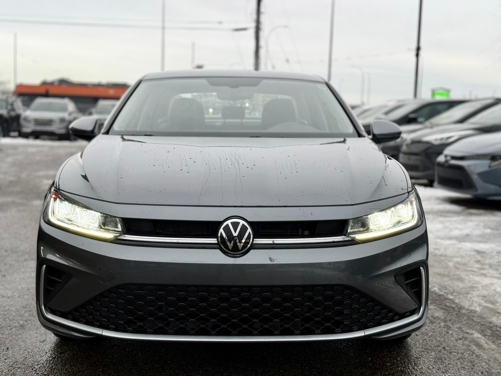 2025 Volkswagen Jetta — view 2