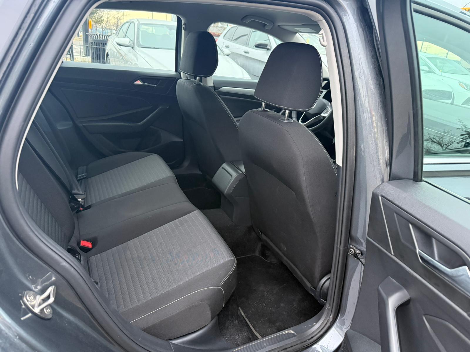 2025 Volkswagen Jetta — view 11