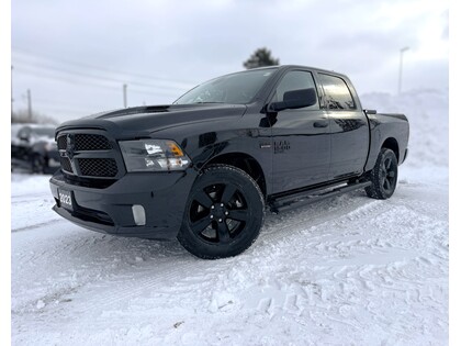 RAM 1500 Classic Express Crew Cab 4WD 2023