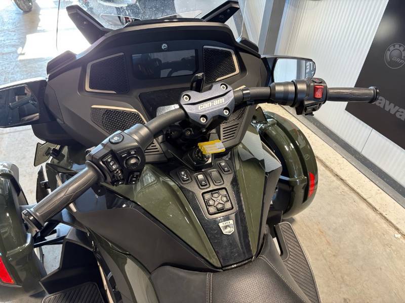 2023 Can-Am SPYDER RT SEA-TO-SKY VERT/PROS
