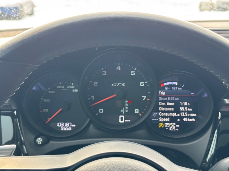 2020 Porsche Macan - Gallery image 13