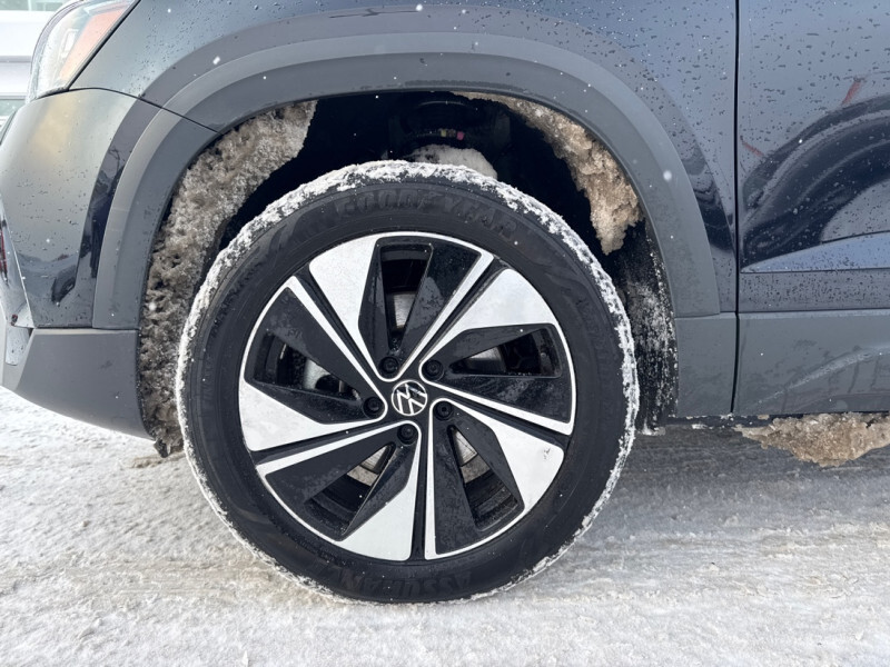 2025 Volkswagen Taos - Gallery image 12