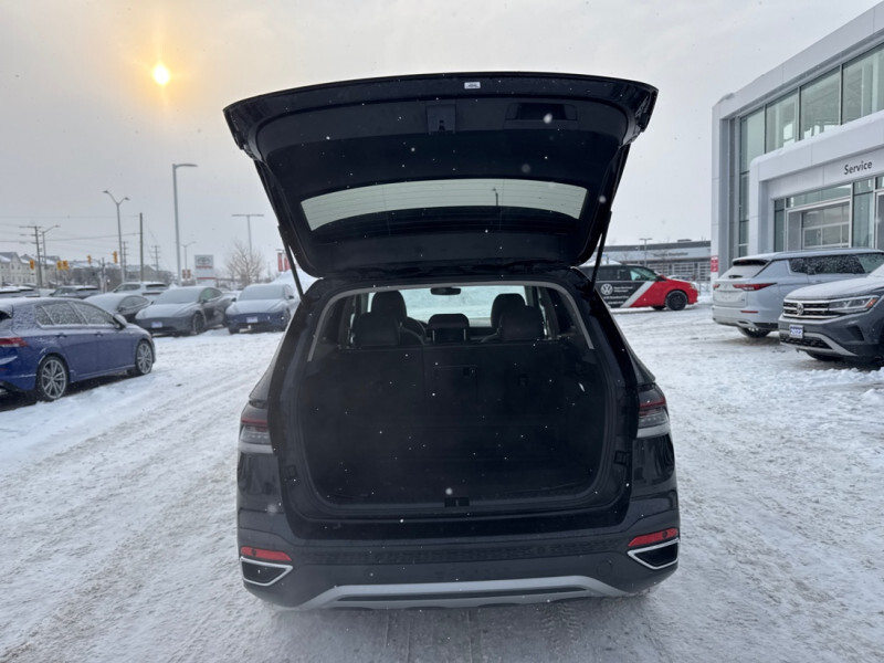 2025 Volkswagen Taos - Gallery image 9