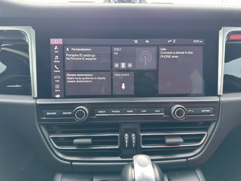 2020 Porsche Macan - Gallery image 17