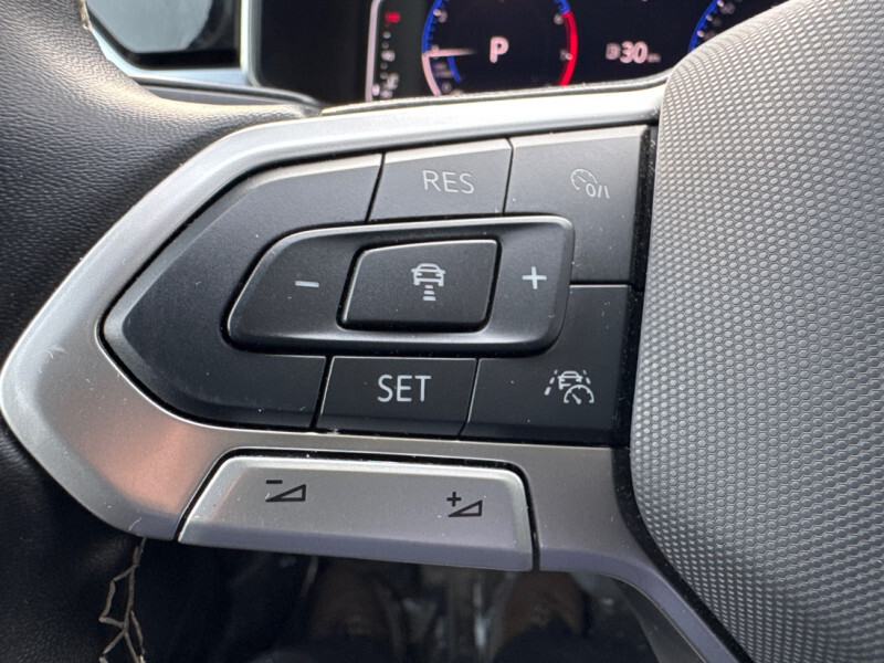 2025 Volkswagen Taos - Gallery image 15