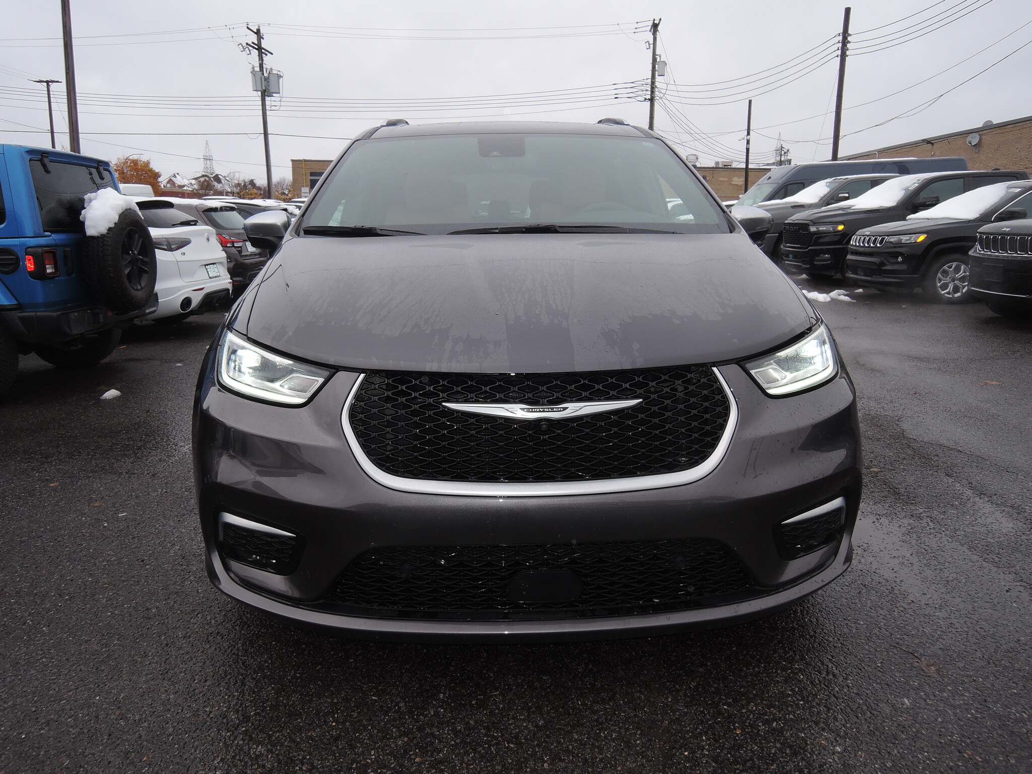 2023 Chrysler Pacifica Hybrid