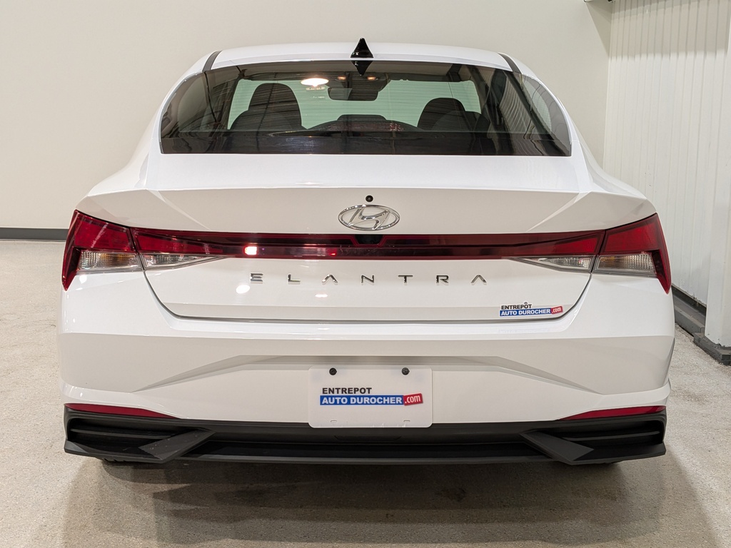 Hyundai Elantra 2023