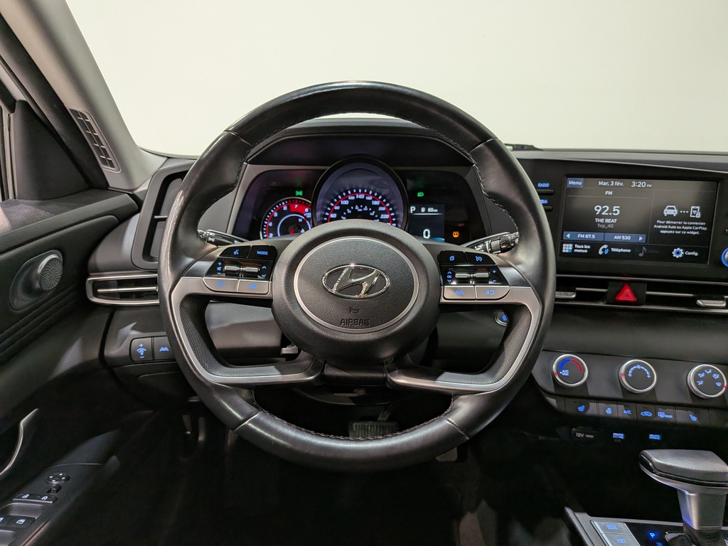 Hyundai Elantra 2023