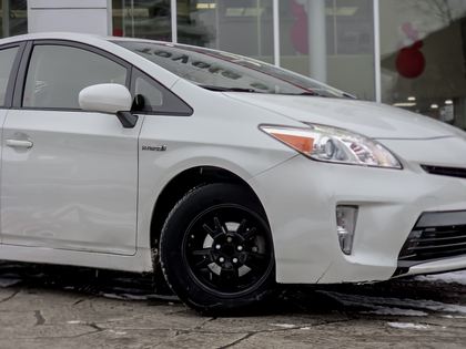 used 2015 Toyota Prius car, priced at $18,495