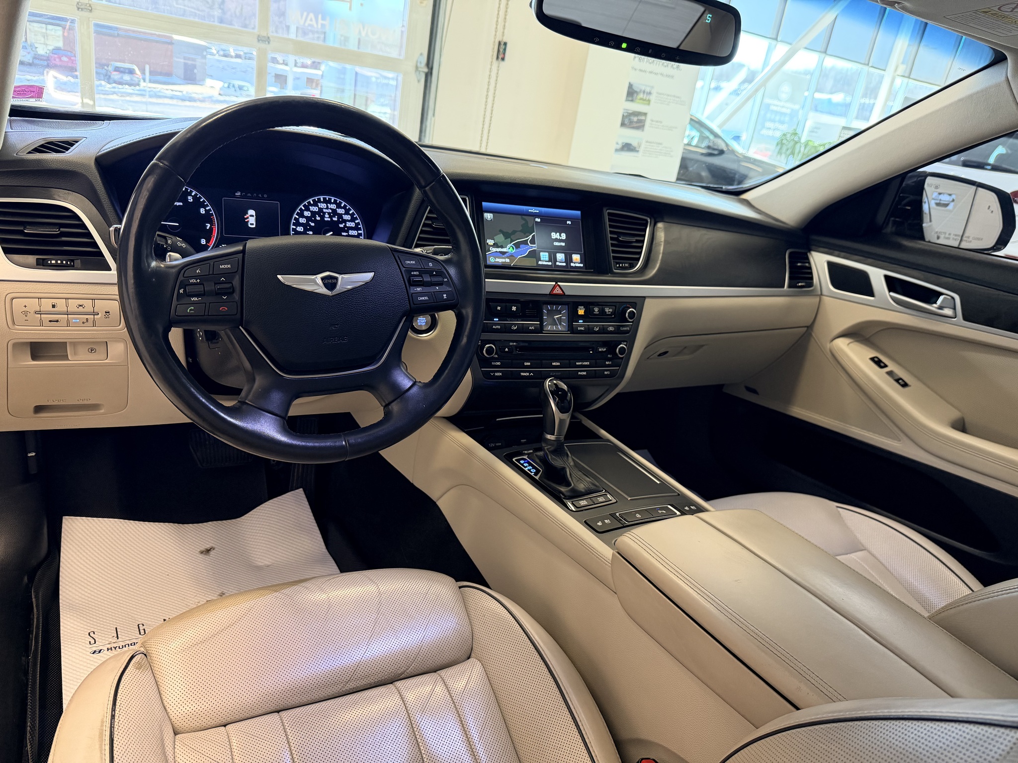 2015 Hyundai Genesis Sedan