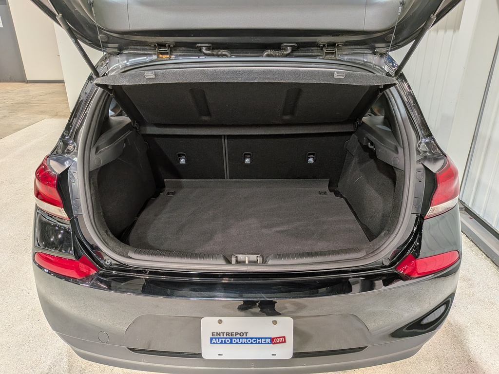 Hyundai Elantra GT 2020