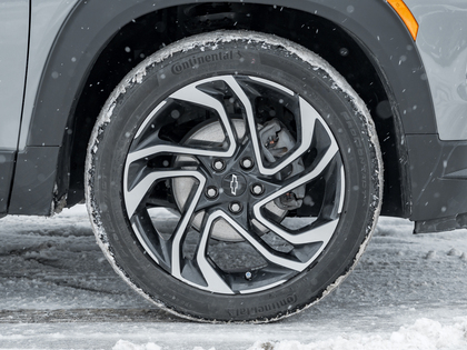 used 2025 Chevrolet TrailBlazer car, priced at $27,995