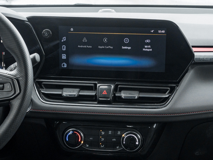 used 2025 Chevrolet TrailBlazer car, priced at $27,995