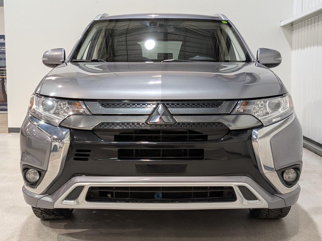 Mitsubishi Outlander PHEV 2022