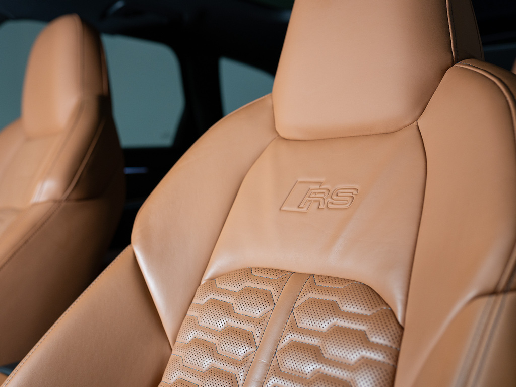 2023 Audi RS 6 Avant 4.0T, 多伦多, 全款车