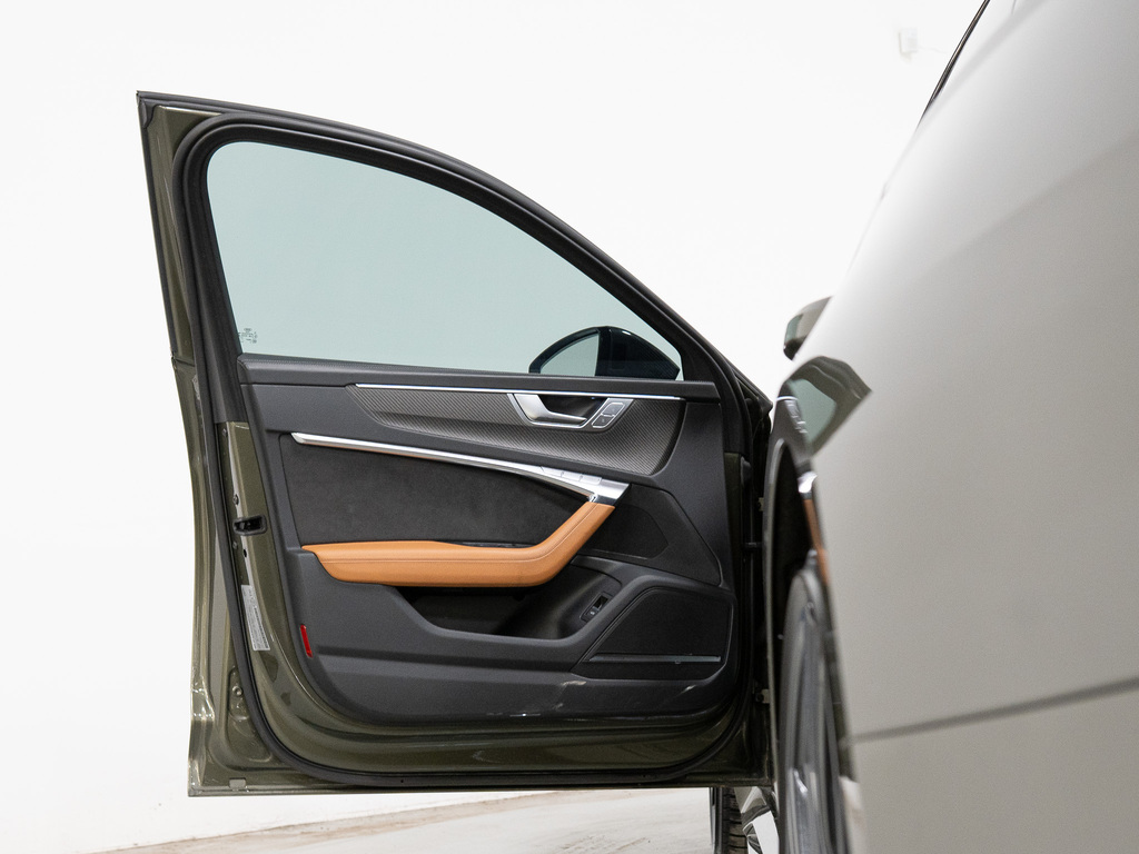 2023 Audi RS 6 Avant 4.0T, 多伦多, 全款车