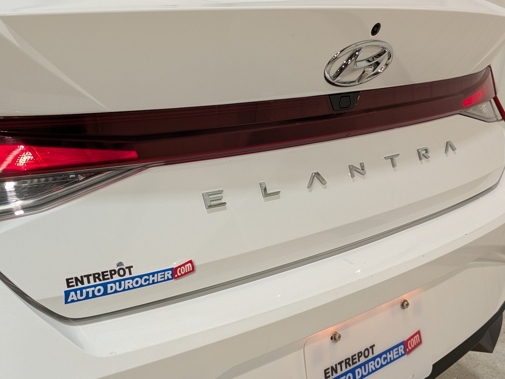 Hyundai Elantra 2023