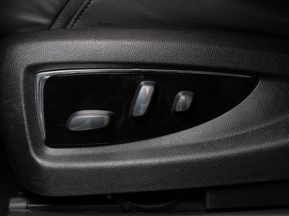 used 2019 Cadillac Escalade ESV car, priced at $45,900