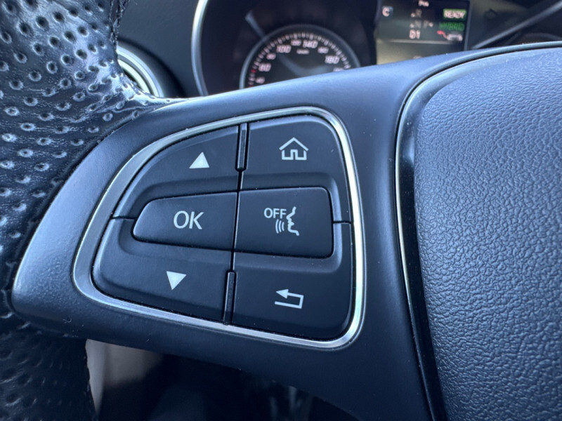 2018 Mercedes-Benz GLC - Gallery image 16