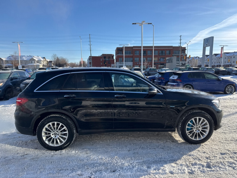 2018 Mercedes-Benz GLC - Gallery image 4