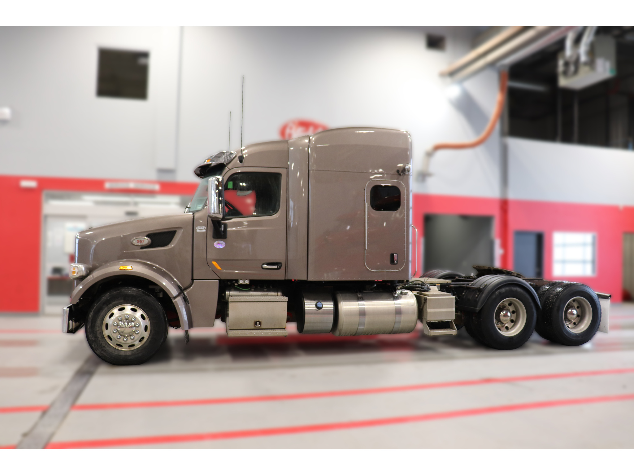 2020 Peterbilt 567